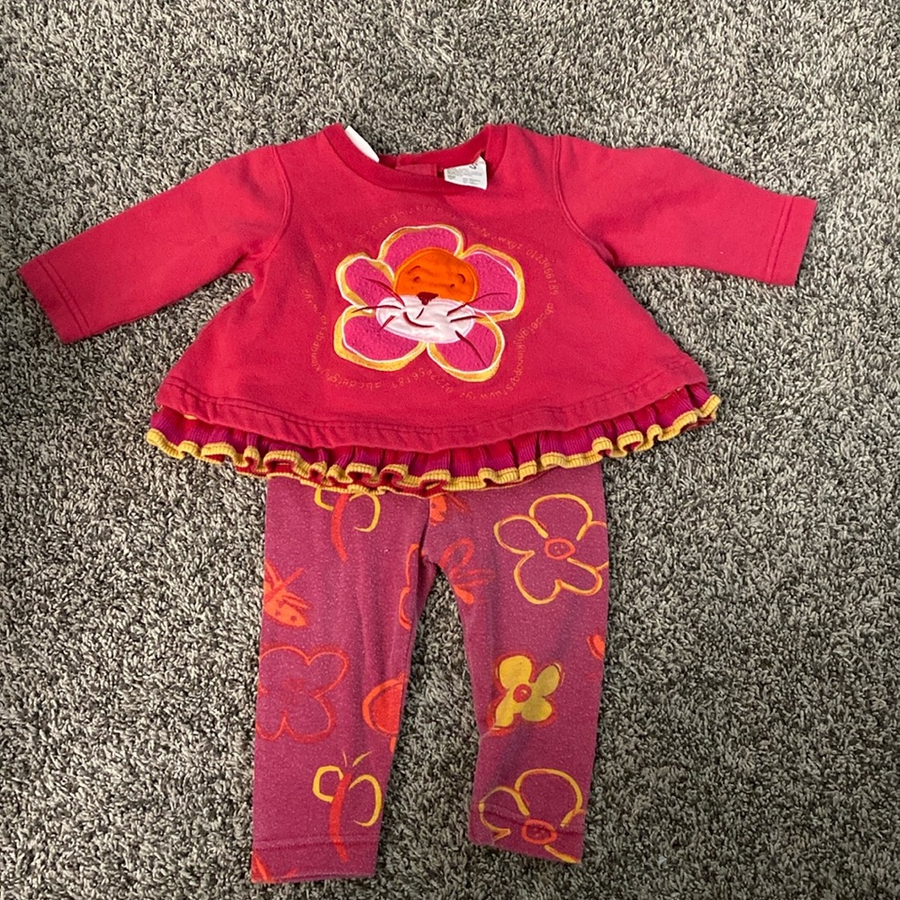 12 month Lion top with flower leggings/bottoms